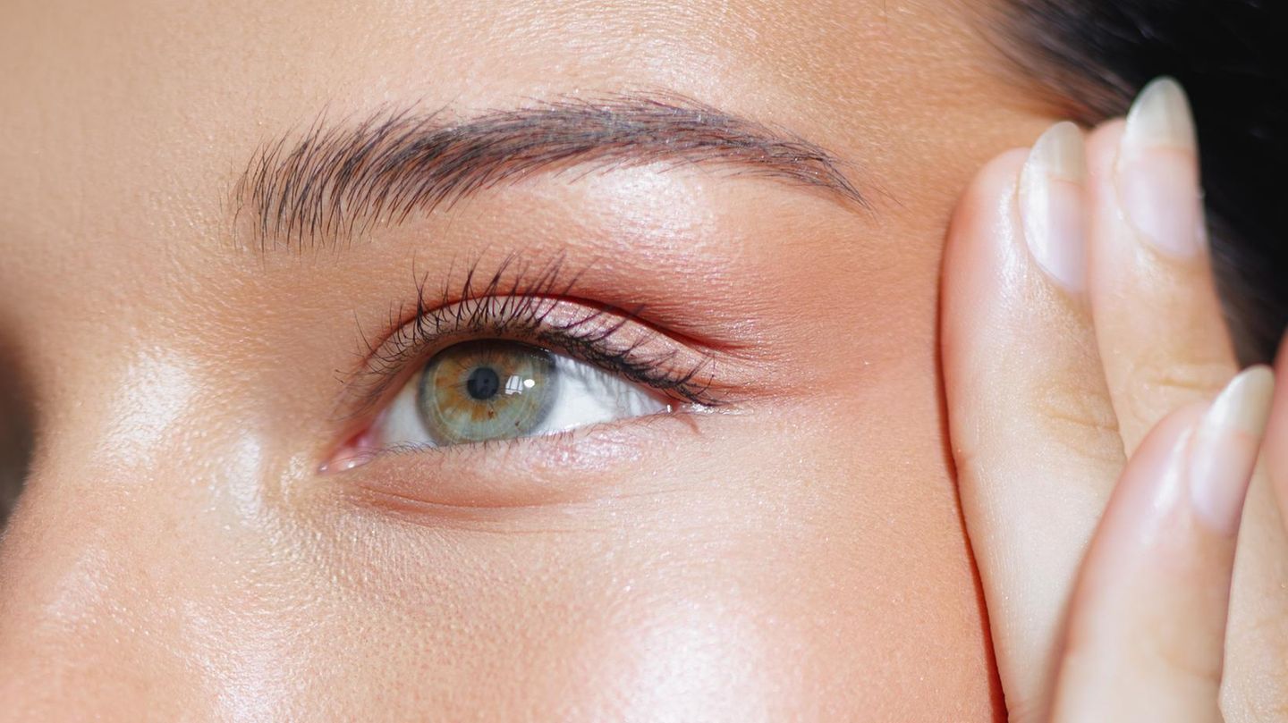 Wimpernlifting-selber-machen-Geschwungene-Wimpern-so-gelingt-der-Look-zu-Hause