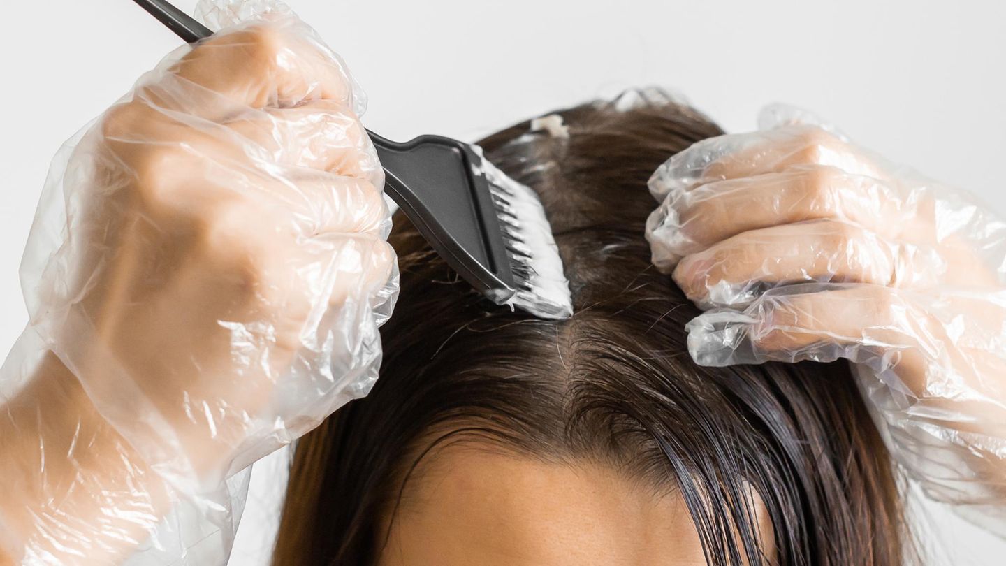 Ansatz-f-rben-So-gelingt-das-Haaref-rben-zu-Hause