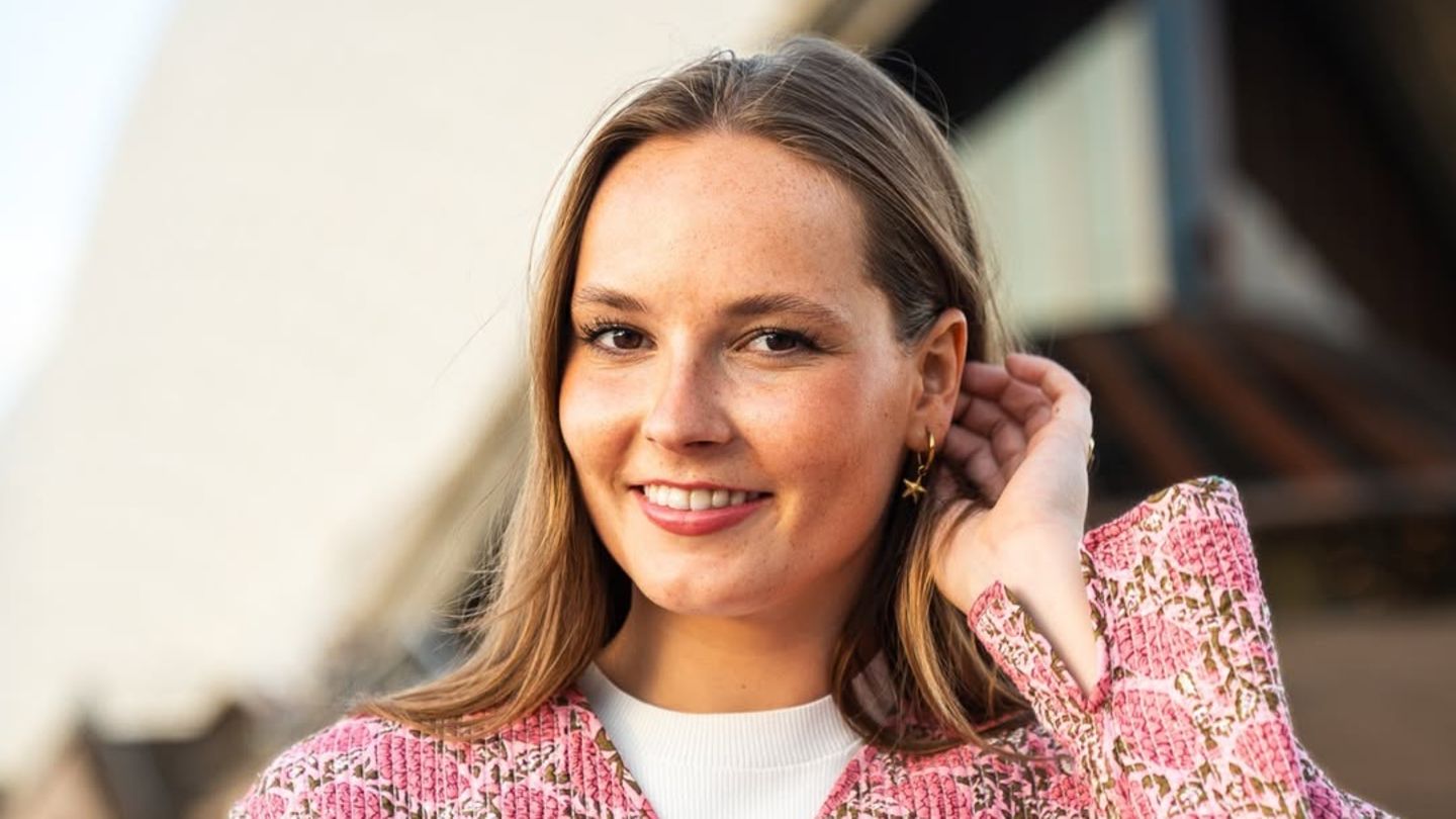 Echte-Stylek-niginnen-Neue-Portr-ts-zu-ihrem-Geburtstag-geben-spannende-Charakterz-ge-preis