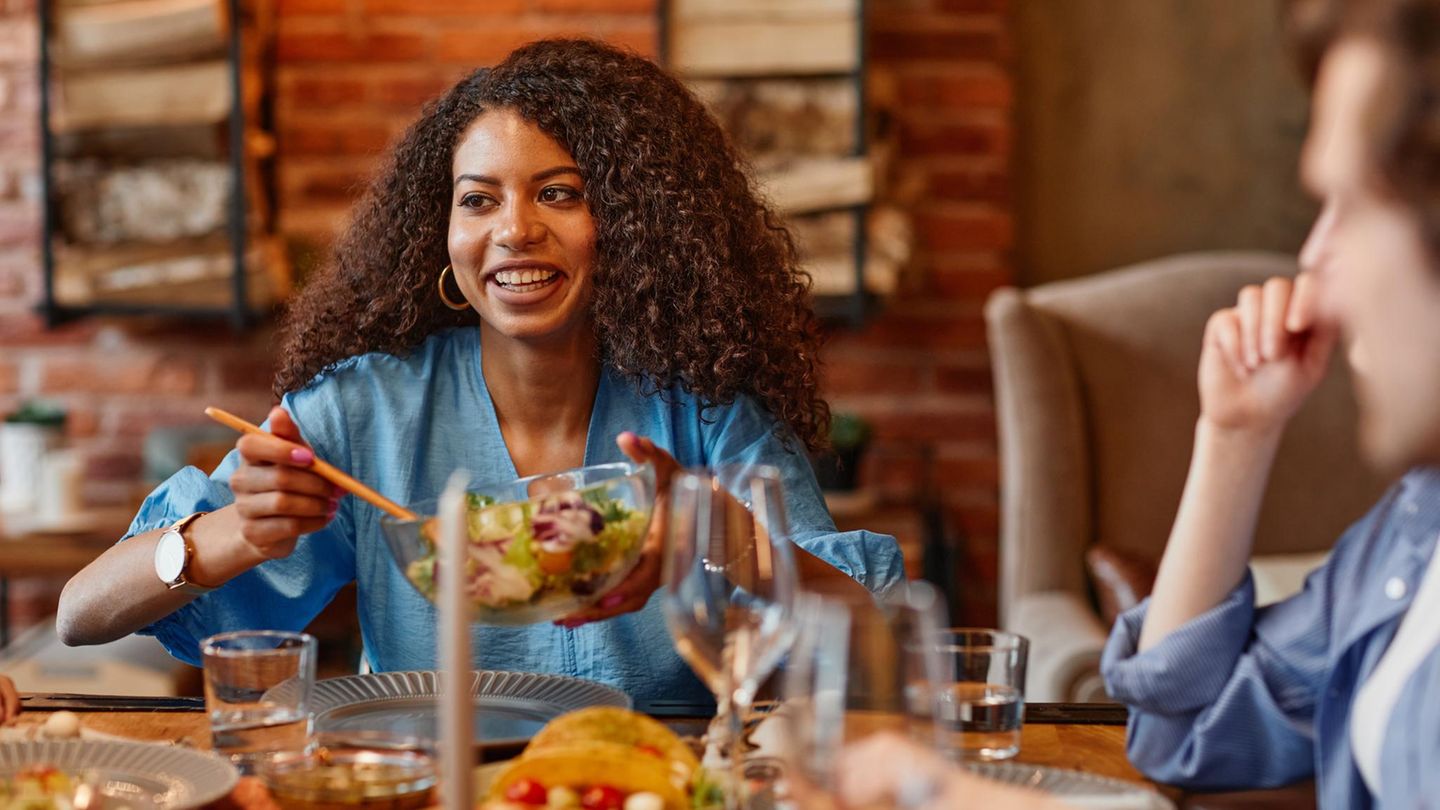 Brunch-Table-Theory-Warum-dieser-Trend-deine-Freundschaften-nachhaltig-ver-ndern-kann