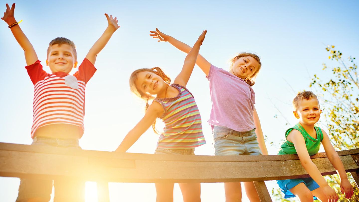 Studie-zum-Bindungsstil-Diese-Menschen-aus-der-Kindheit-pr-gen-uns-bis-ins-Alter