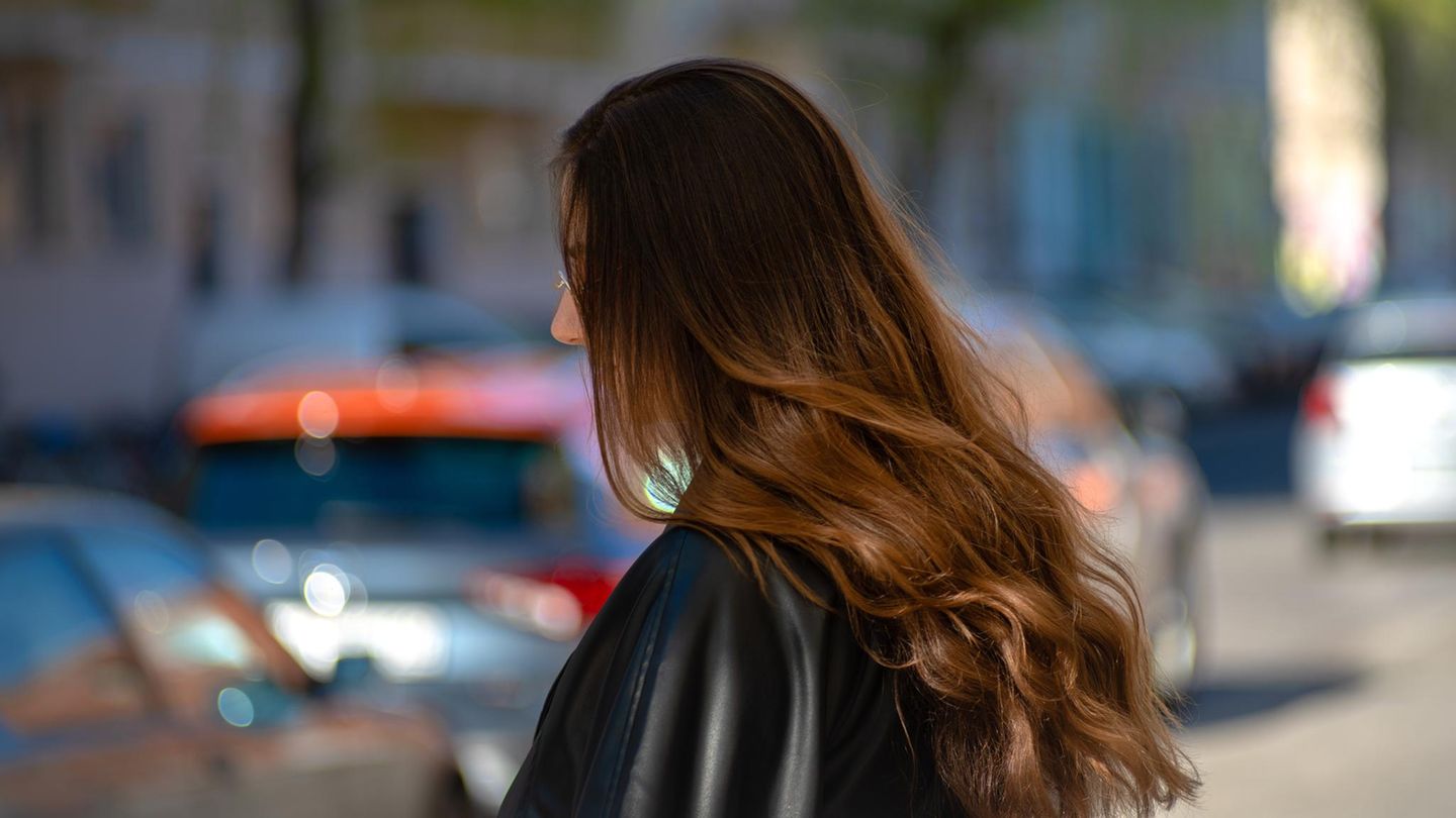 Wellen-im-Haar-Die-9-besten-Methoden-f-r-nat-rliche-Beach-Waves