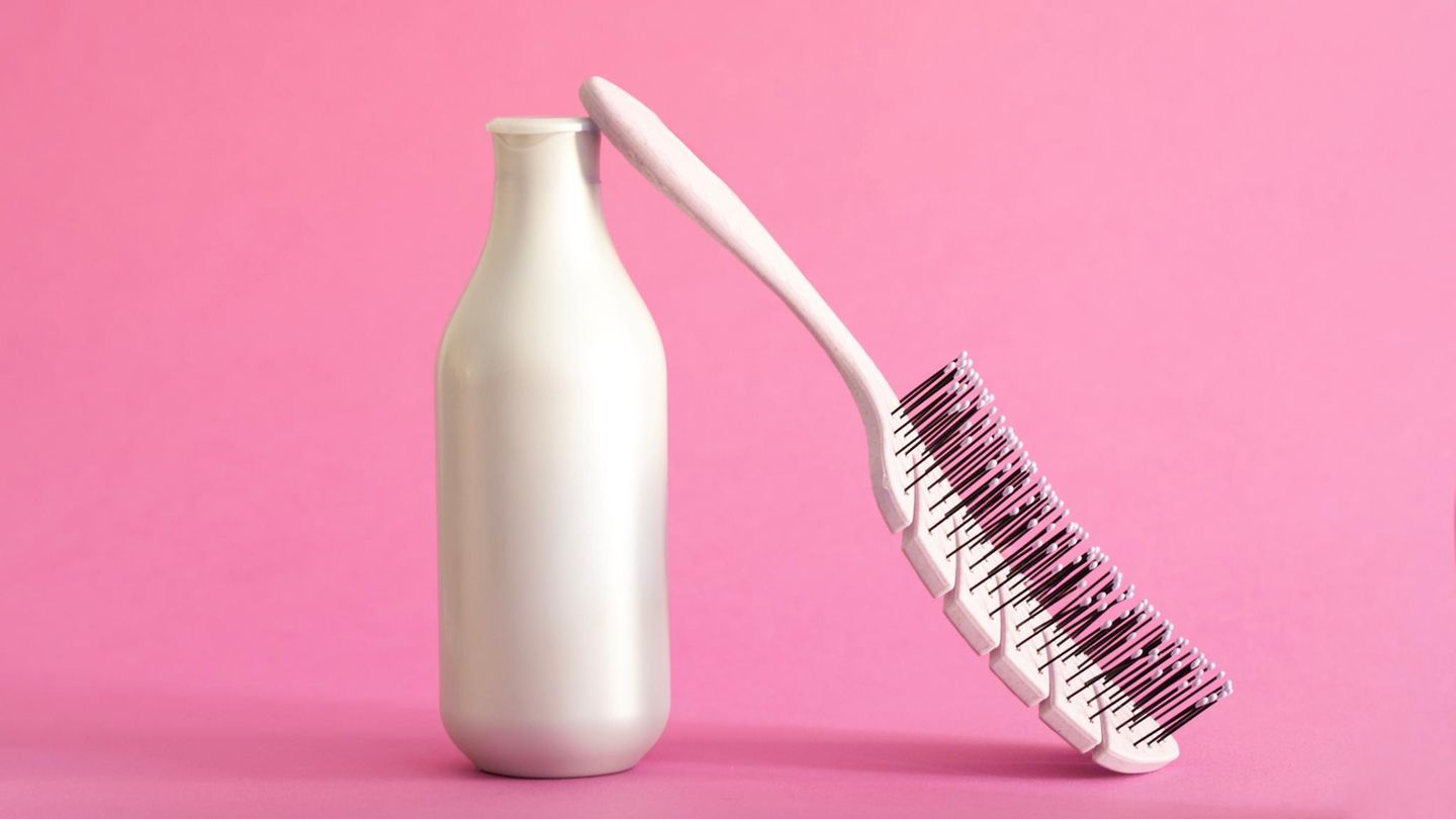 shampoo-mit-kollagen-seit-ich-meine-feinen-haare-damit-wasche-f-hlen-sie-sich-so-viel-praller-an