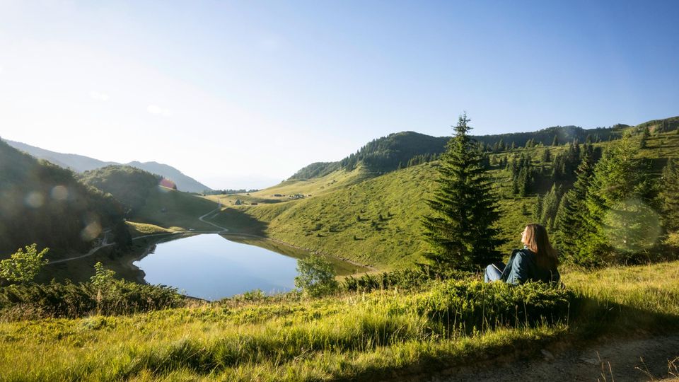 Montenegro: Ausblick auf einen Bergsee