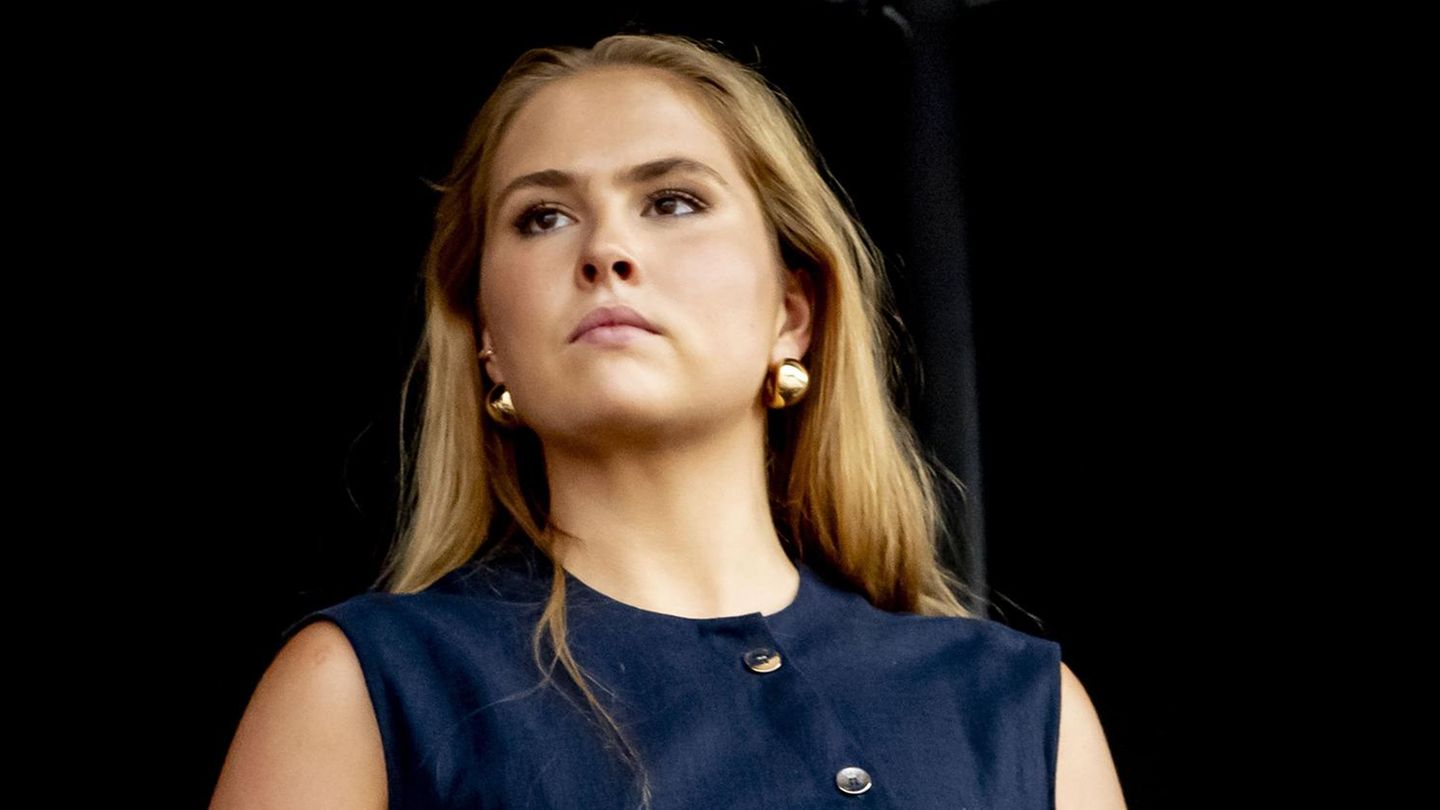 Prinzessin-Ingrid-Alexandra-Co-Mutig-In-Rotterdam-geht-sie-ein-modisches-Wagnis-ein