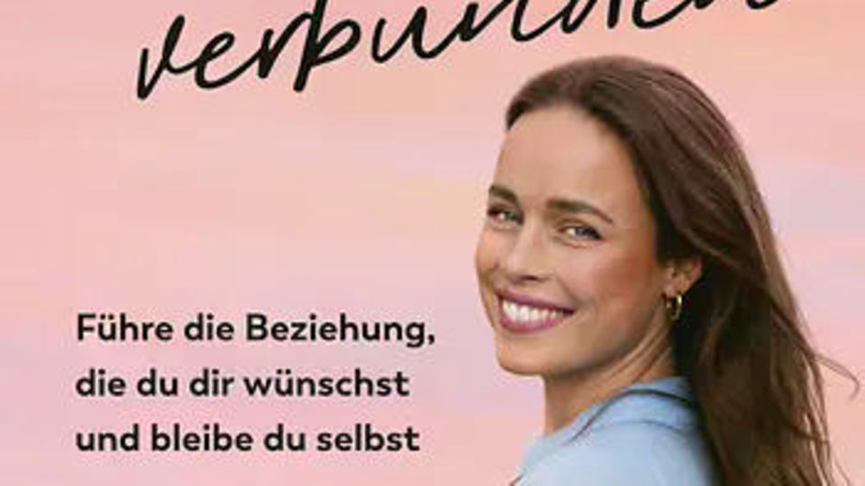 In ihrem Buch "Frei und trotzdem verbunden" lädt Psychologin und Coachin Linda-Marlen Leinweber dich ein, die verschiedenen Aspekte von Liebesbeziehungen zu erkunden und die Beziehung zu führen, die du dir wünschst. Erschienen bei Kailash für 20 Euro.   Auch auf ihrem Instagram-Kanal gibt sie wertvolle Tipps für den Alltag aus psychologischer Sicht. 