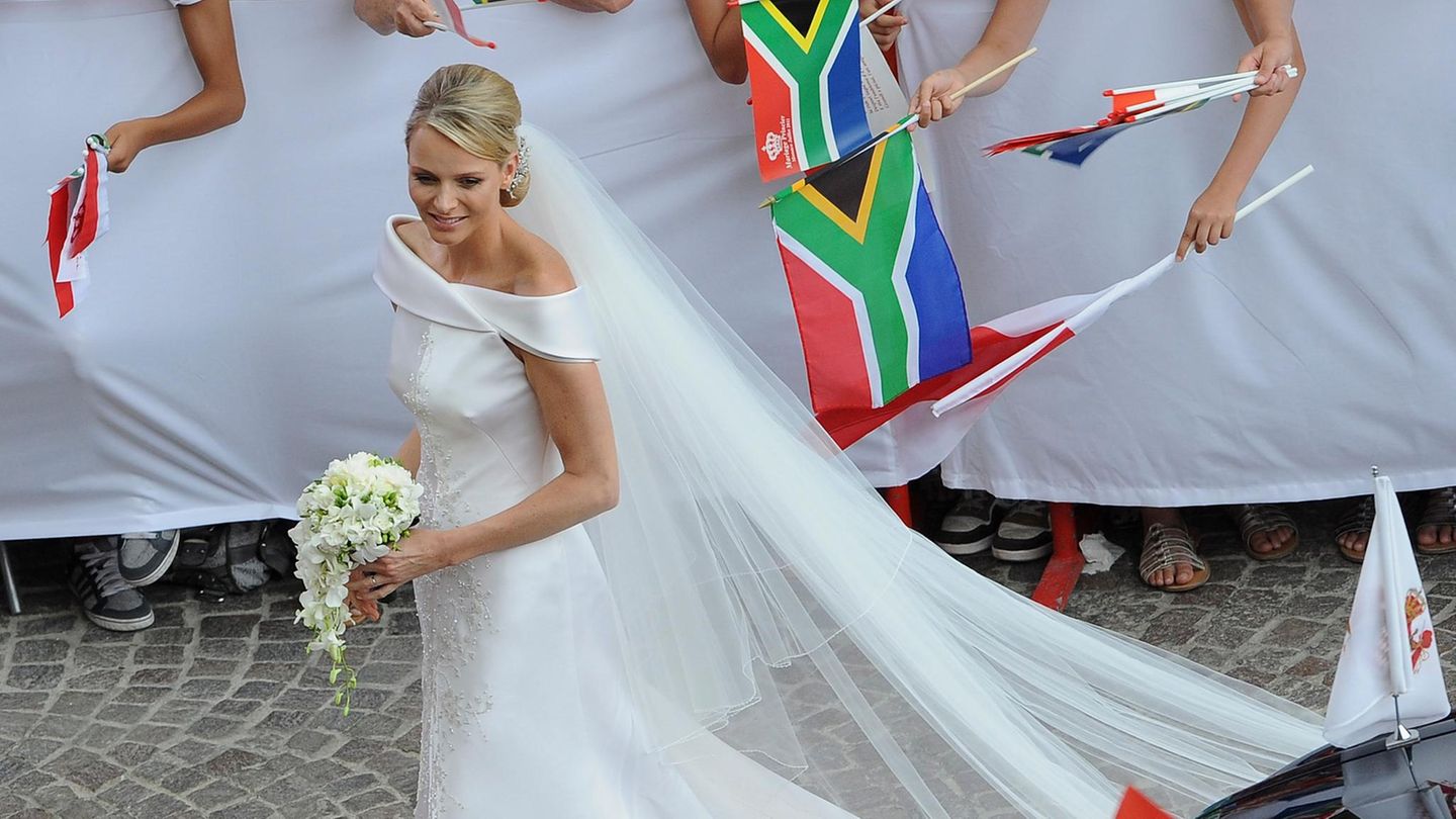 F-rstin-Charl-ne-F-rstin-Charl-nes-Brautkleid-geh-rt-zu-den-prunkvollsten-der-Welt