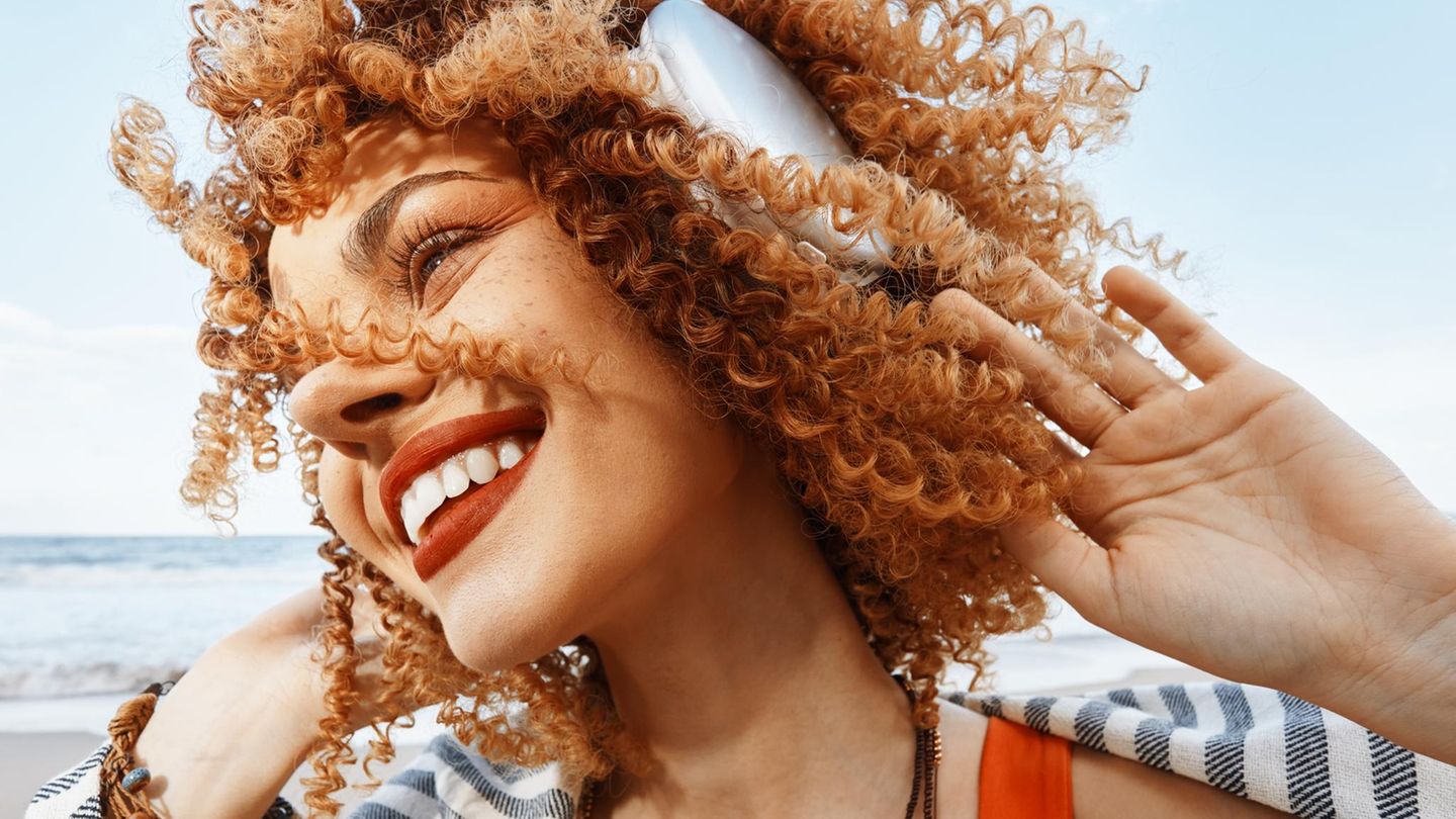 Locken-haltbar-machen-Mit-diesen-3-Tipps-halten-deine-Locken-die-ganze-Nacht
