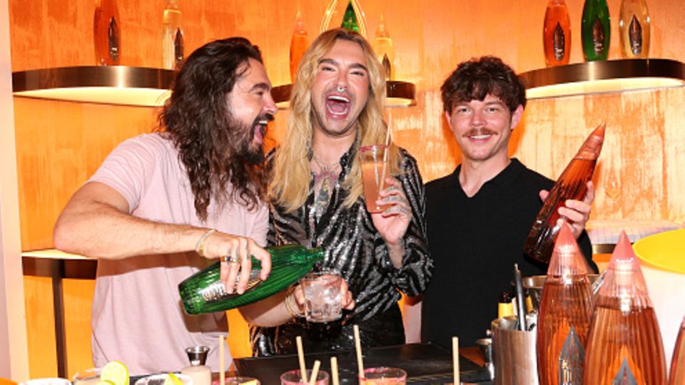 Tom und Bill Kaulitz mit Georg Listing mixen Drinks mit eigenem Tequila