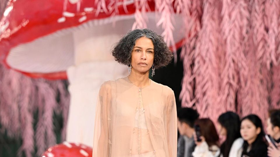 Stephanie Cavalli, 50,  auf dem Catwalk von Chanel     