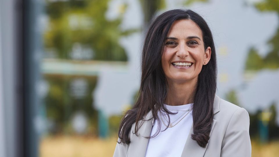 Shyda Valizade-Funder ist Professorin für Marketing am Fachbereich Wirtschaft der Hochschule Darmstadt.