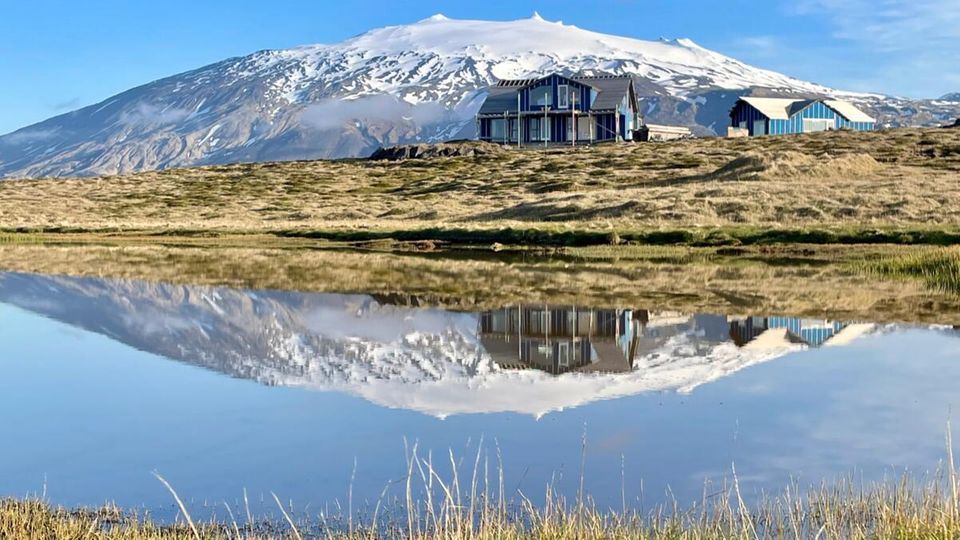 Arctic Canvas Island