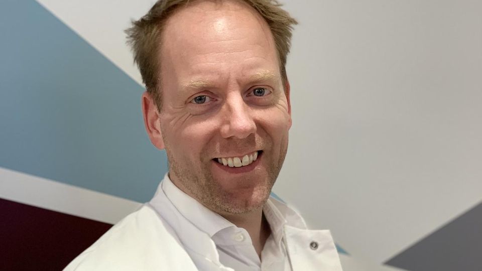 Dr. Tim Cordes